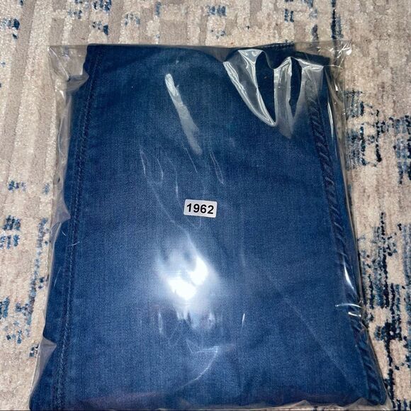 🏷️ 5 for $25 - HUDSON Mia Medium Wash Skinny Jeans - Picture 12 of 12